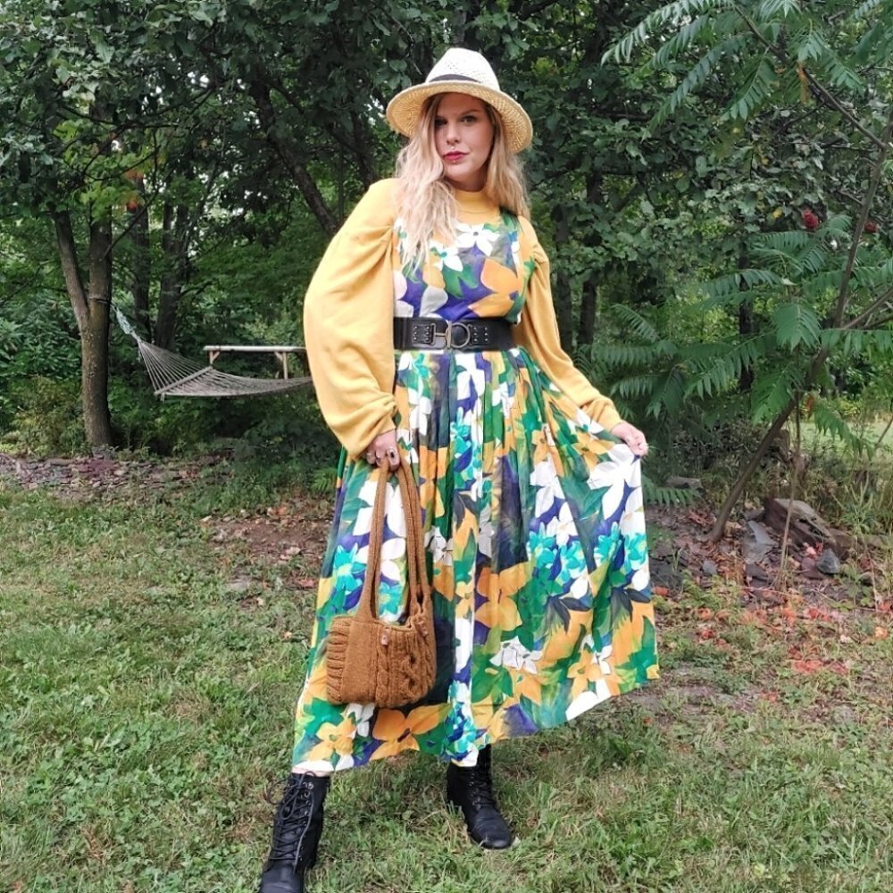 VINTAGE Floral Crossed Back Halter Dress